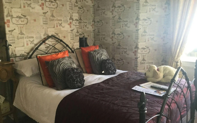 Plas Llwyd Guest House