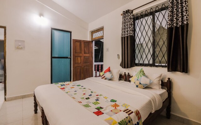OYO 24114 Home Decent Studio Candolim