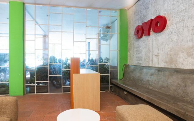 OYO Flagship 1575 Urban 18