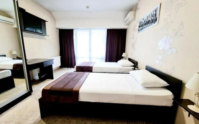 Tip Top Hotel City Center