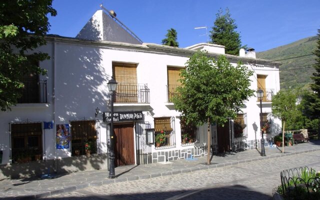 Hostal Poqueira