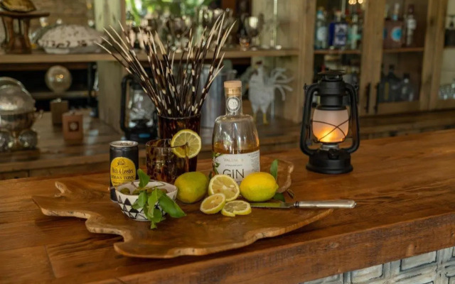 Safari Moon Luxury Bush Lodge