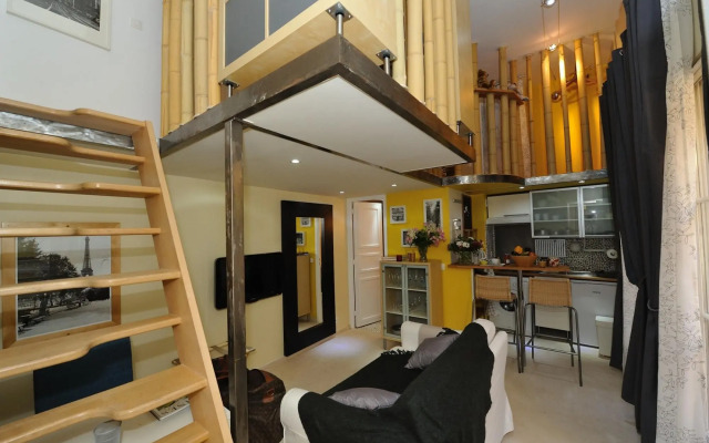 F0D Fruit of the moon