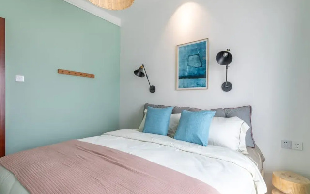 Locals Boutique Apartment Qianshan No.13
