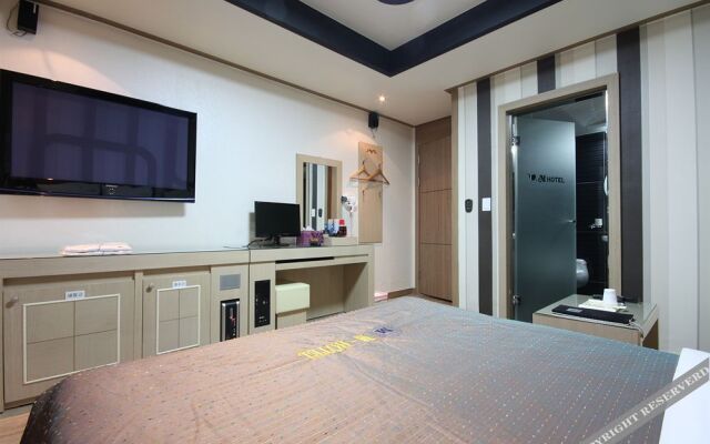 M Motel Gimpo