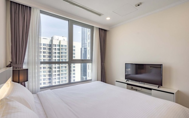 Vinhomes Central Park Riverside Elegance – Guest Rooms – Ho Chi Minh City