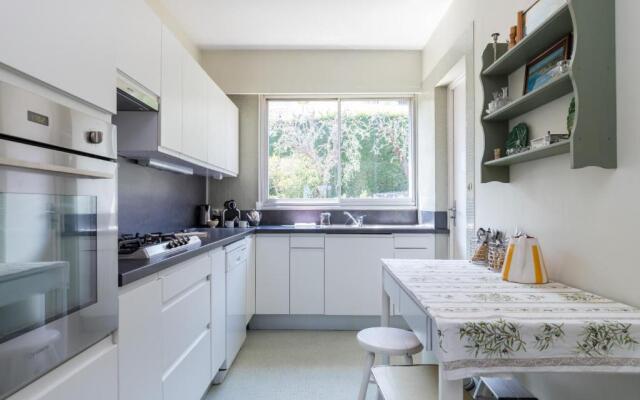 Sea View Park Swimming Pool & Tennis 2 Bdrs