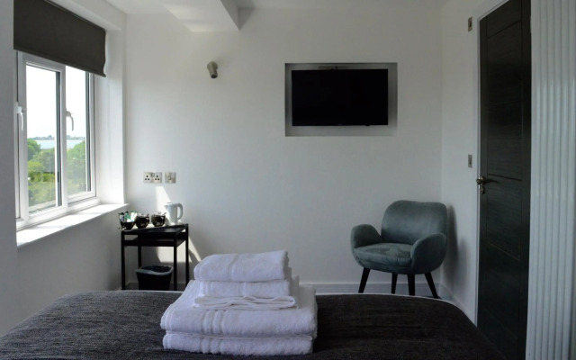 Q8 Boutique Hotel
