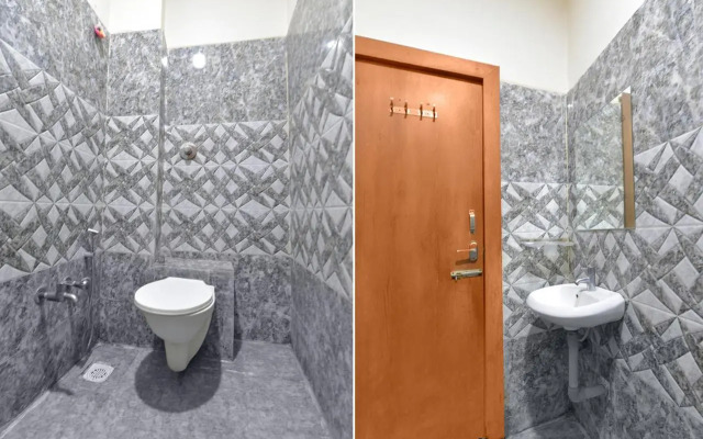 Hotel Raghumani Palace