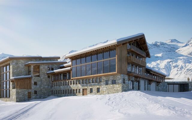 Luxury 8 bedrooms apartment, 380 sq.m. at 2551m. altitude