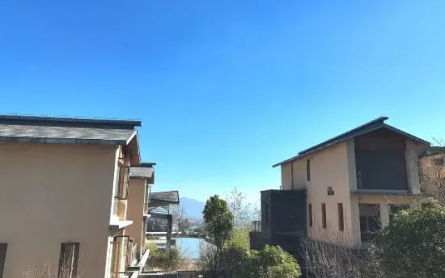 Yishan Guanlan Homestay(Gucheng Branch)