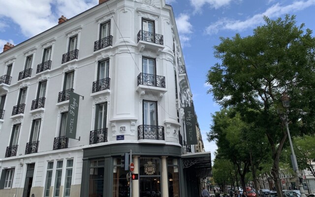 hotelImage