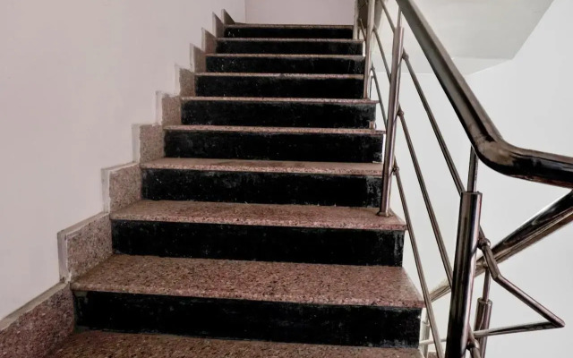 Flagship 93395 Hotel Yashwant Palace