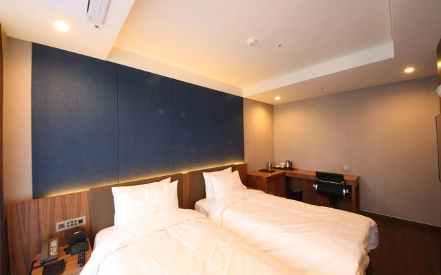 Benikea The H Hotel