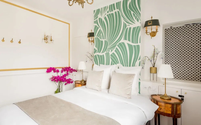 Merveil Luxury Suites - Royale - Saint Honore view