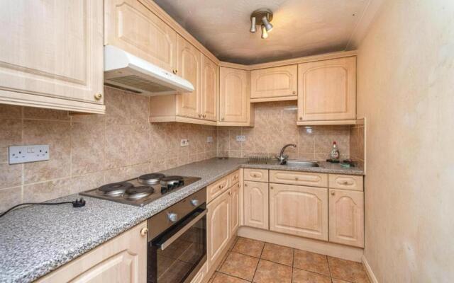 Simple & Sleek 1BD Flat Nice Views of Swansea Bay