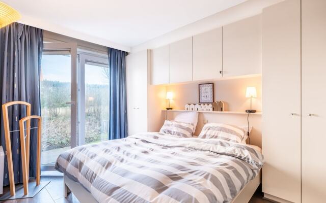 Gold 01 Within Walking Distance of the Beach