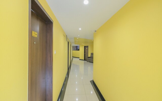 OYO Flagship 16484 Indiranagar