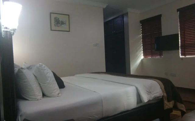 Neocourts Hotel
