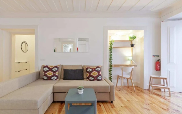 Modern 1Bed Apt,Sleeps4 nr Av Almirante Reis