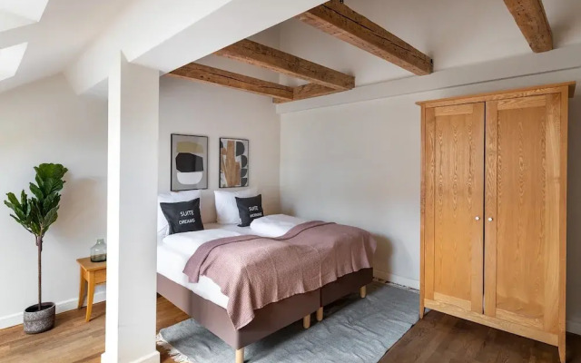 Schoenhouse Berlin City Street