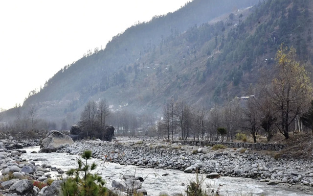 OYO 10633 The Shivalaya Retreat With In