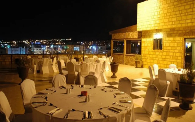 Mina Hotel