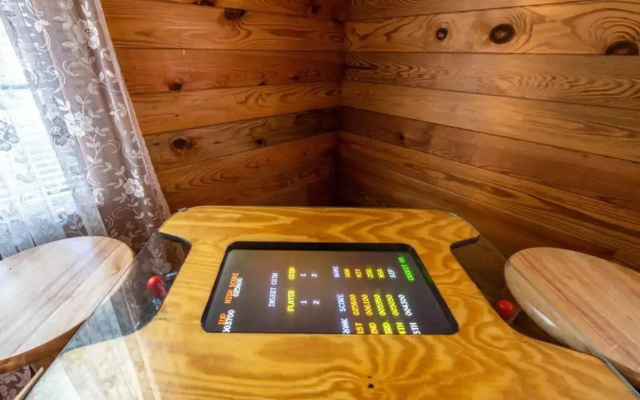Beautiful View Log Cabin Fireplace Hot Tub Arcade Pool Fishing