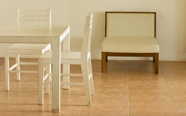 Sta. Monica Beach Club