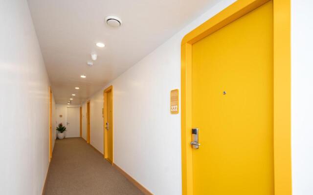 Bloom Hotel - Brookefield
