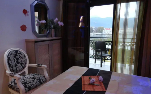 Captain's Beach Boutique Apartments
