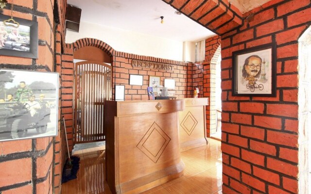 Hotel Raditia Graha by OYO Rooms