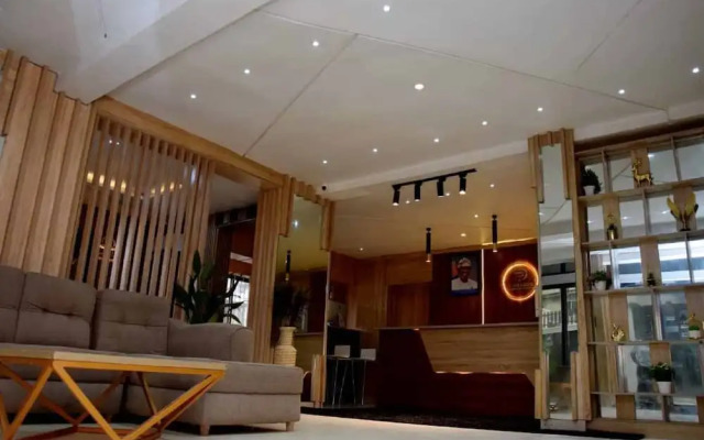 Hotel Padelia and Apartment
