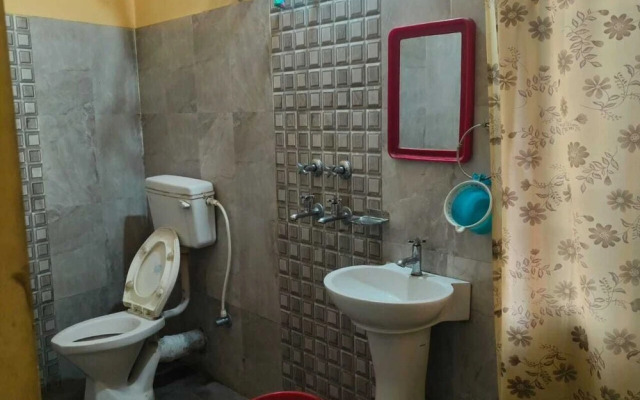 Hotel J B Palace