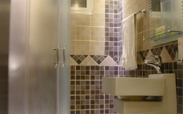 Summerland Suites