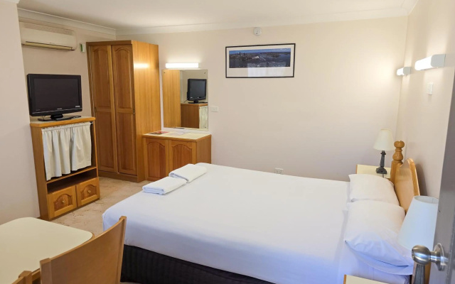 Tumut Valley Motel – Guest Rooms – Tumut
