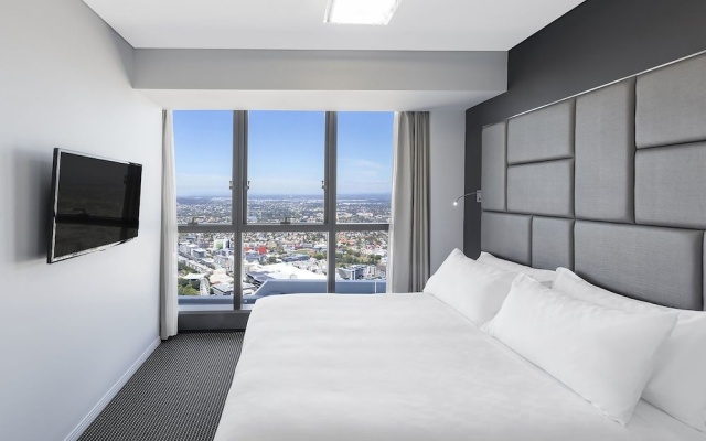 Meriton Suites Herschel Street – Guest Rooms – Brisbane