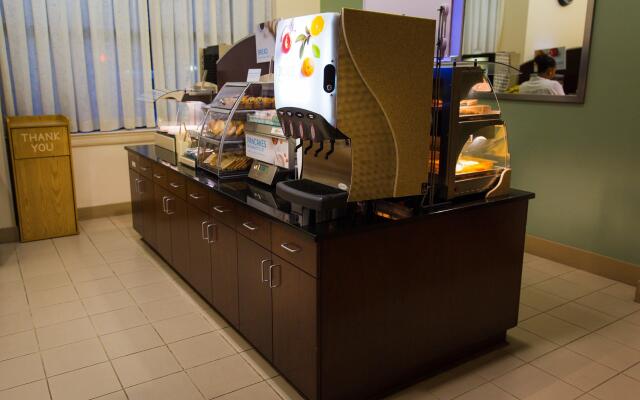 Holiday Inn Express Baltimore Downtown, an IHG Hotel