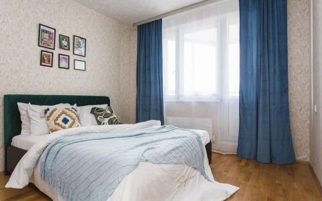 Moment House on Sovetsky Avenue 98