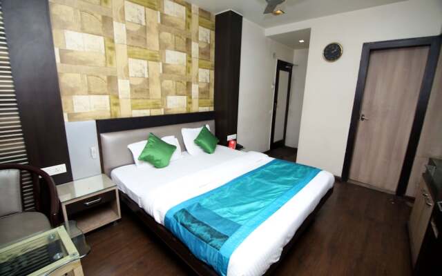 OYO 9095 Hotel Kanishka