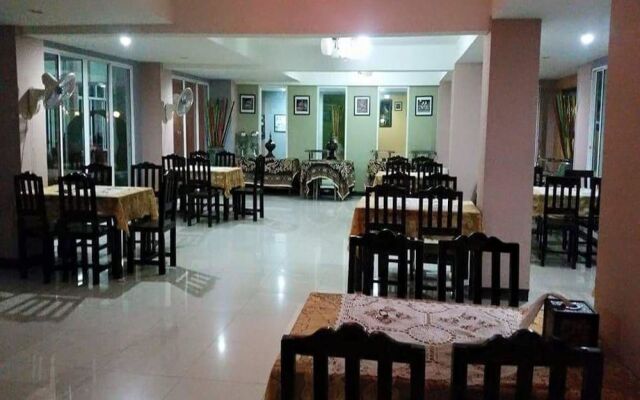 Grand Pruksa Siri Apartment