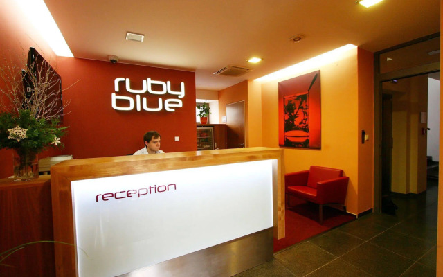Hotel Ruby Blue