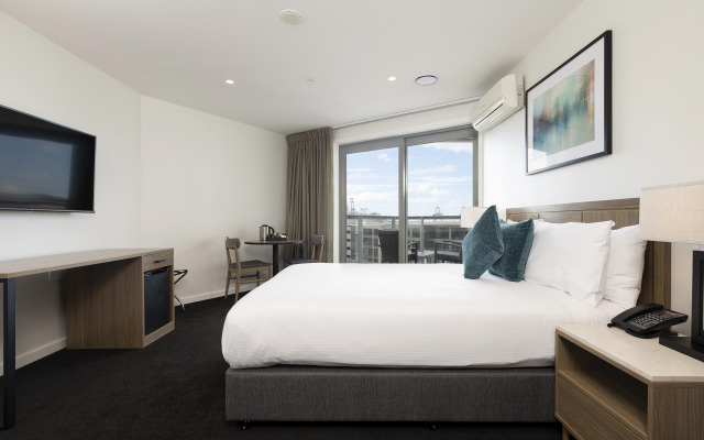 Nesuto Stadium Hotel and Apartments