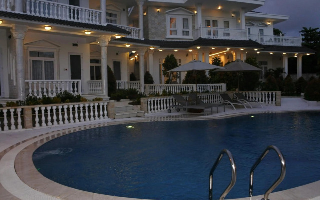 Godiva Phu Quoc Hotel