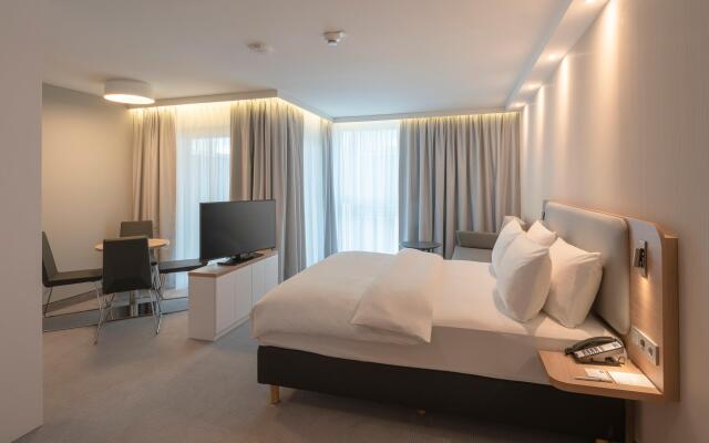 Holiday Inn Express Offenbach, an IHG Hotel