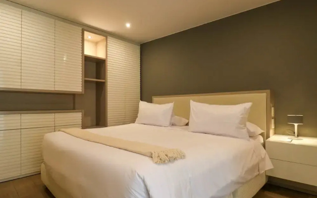 w Sensational 1BR With Private Pool in Barranco