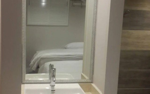 New Suwon Tourist Hotel