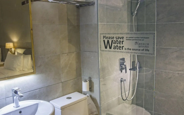 Redpine Boutique Hotel