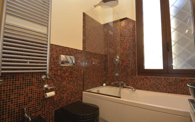 House The City Colosseo Apartments