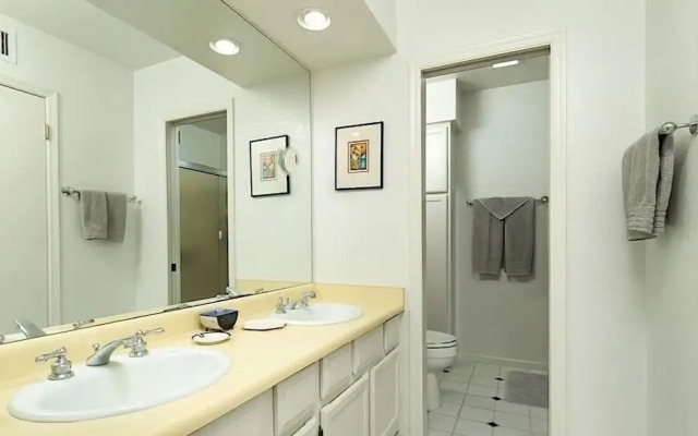 Western Gallery By Signature Vacation Rentals